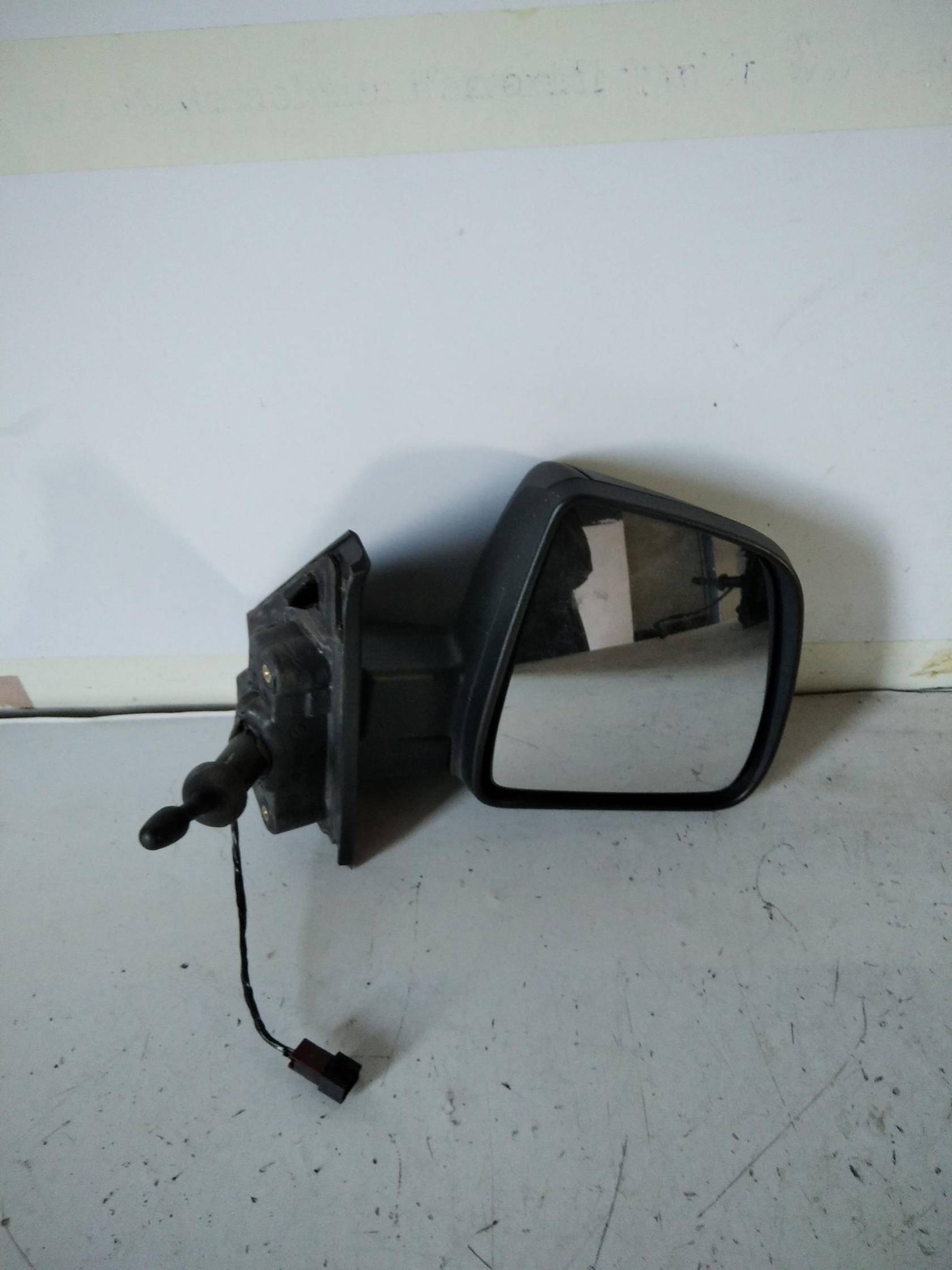 Retrovisore est. dx.